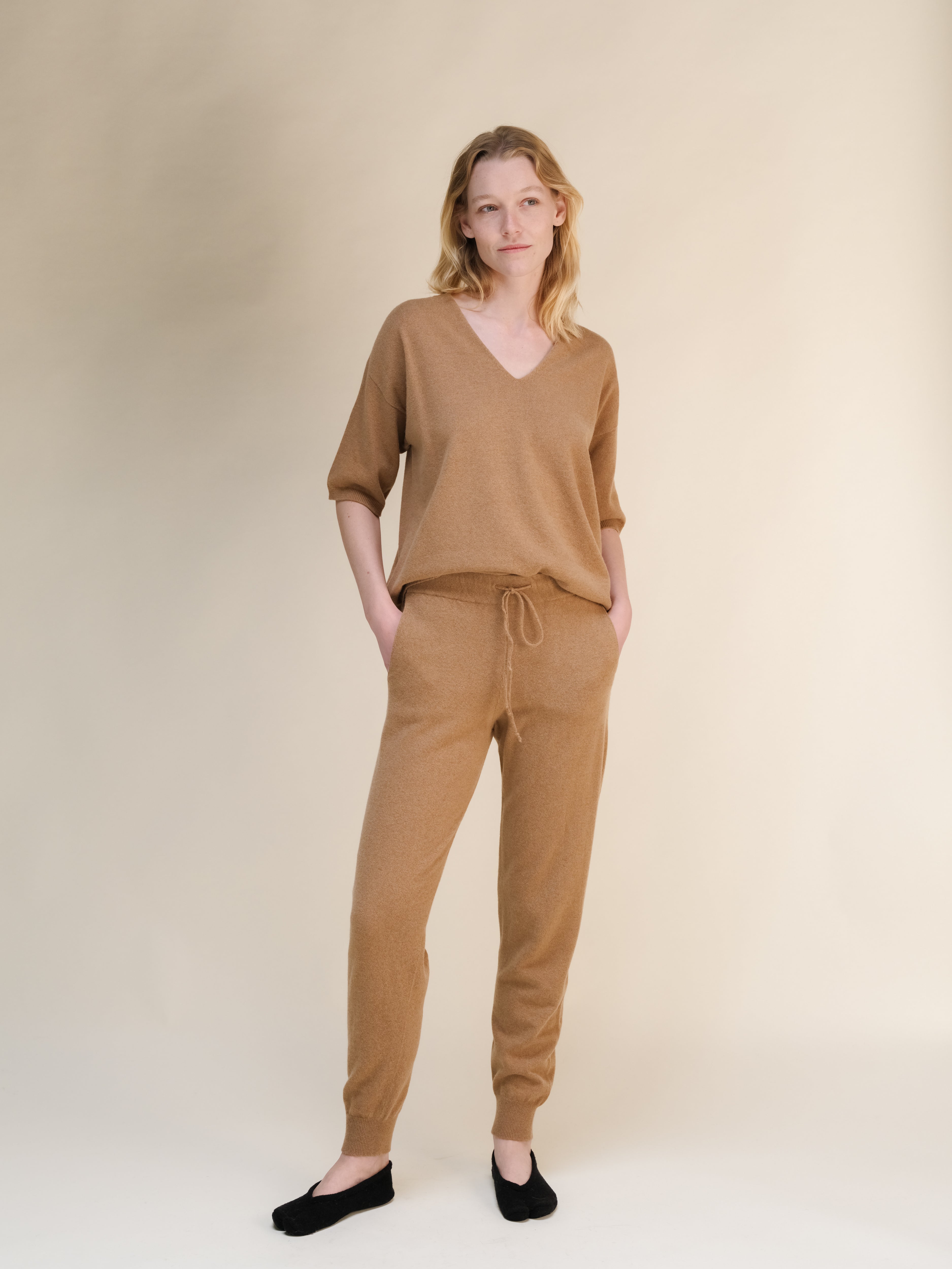 Cashmere Mix V-Neck T-Shirt (3D-Knit)