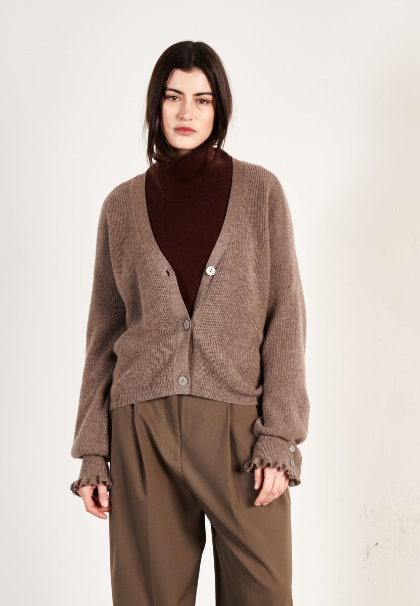 V-Neck Cardigan – Refined Cashmere & Wool Blend