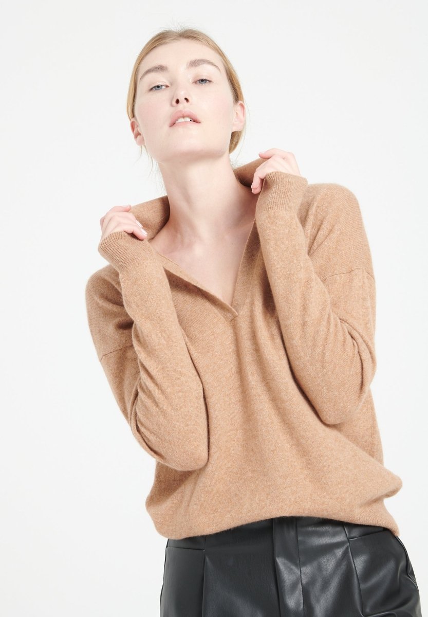 Polo-Neck Cashmere Sweater – Lightweight Elegance